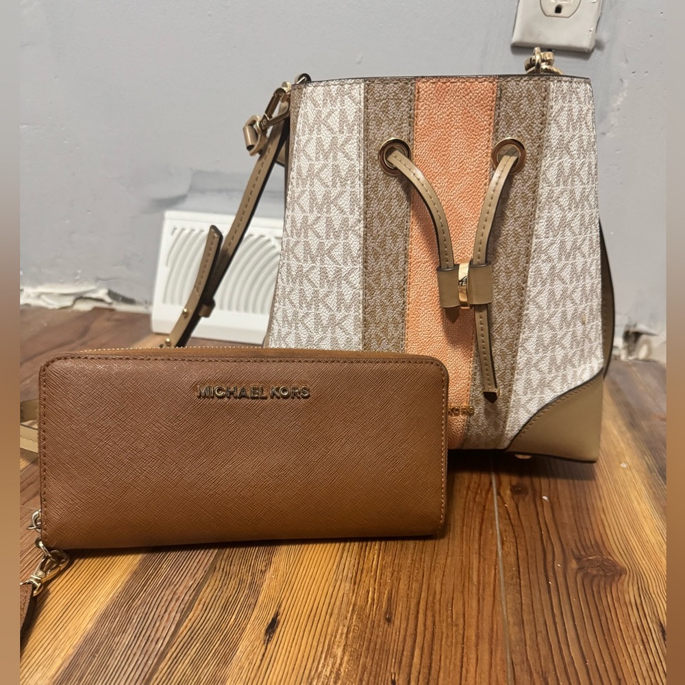 Michael Kors Bag & Wallet Bundle